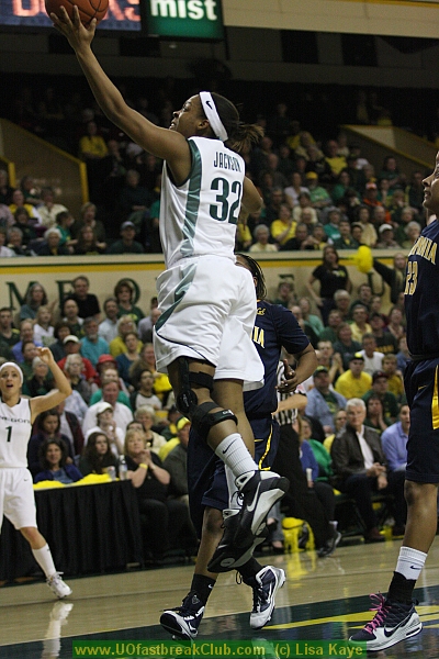 GOOD! LAYUP by Jackson, Nia [PNT]       UO 43 - Cal 43