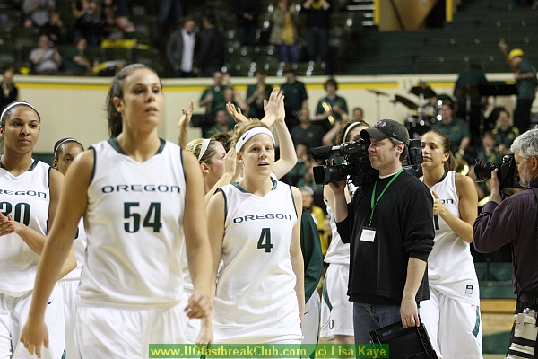 Final score of WNIT 3rd round:  UO 57 - Cal 71