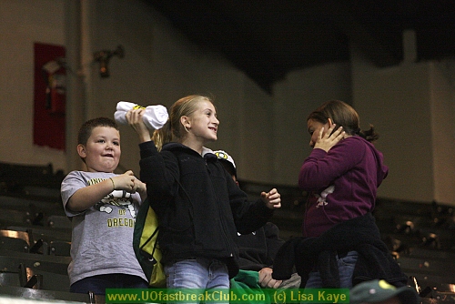 Another fan scores a '3-point' t-shirt catch!