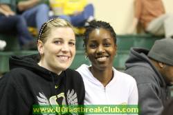 Former UO players Jamie Hawkins and Yadili Okwumabua.