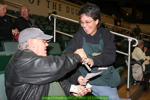 UO Fast Break Club Half Time BINGO!