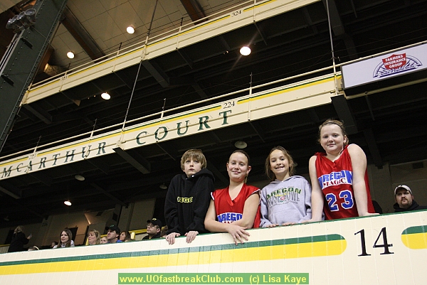 'Oregon Magic' - halftime exhibition players.