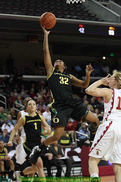 Jackson basket, USC 80 vs UO 76 with 2.7 sec left.